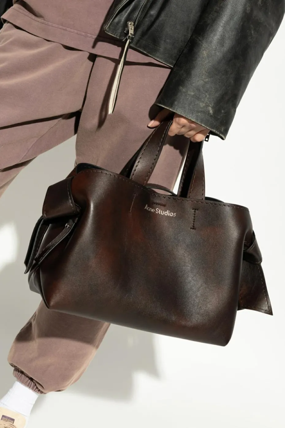 Acne Studios BRĄZOWY Torba `Musubi Midi`