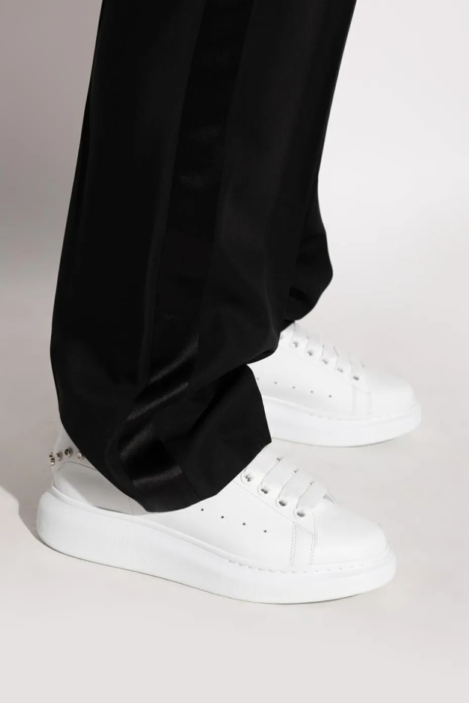 Alexander McQueen BIAŁY Buty sportowe z ćwiekami