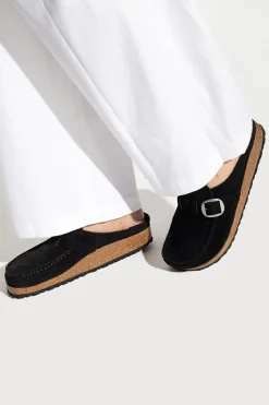 Birkenstock CZARNY Zamszowe klapki ‘Buckley’