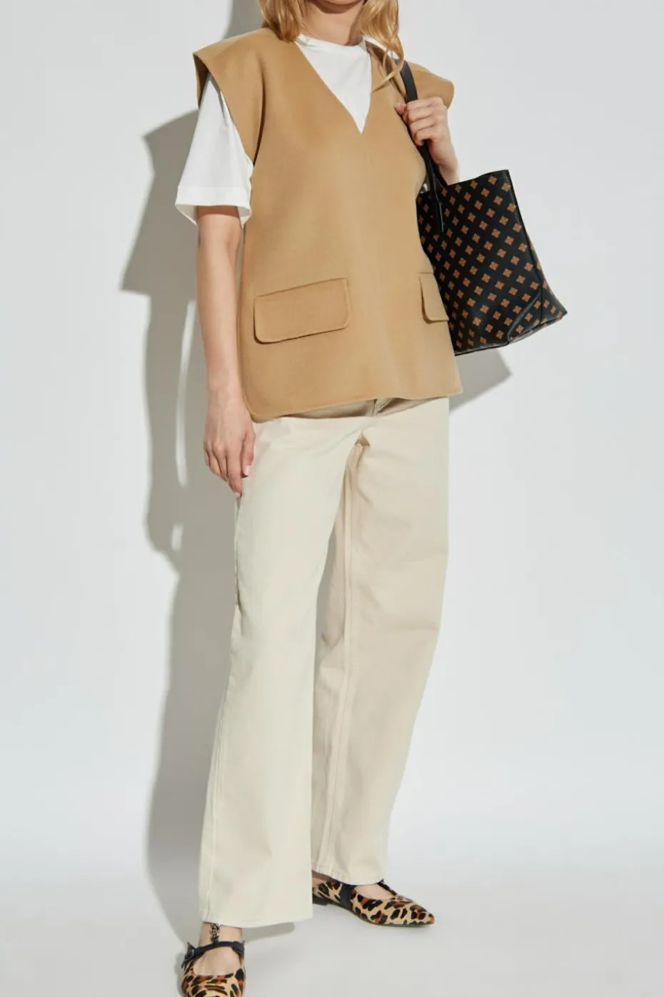 By Malene Birger kremowy Jeansy `Vinola`