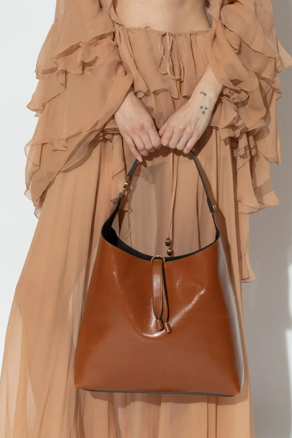 Chloé BRĄZOWY Torba na ramię `Marcie Hobo`