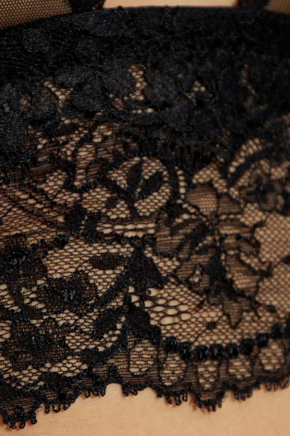 Dolce & Gabbana CZARNY Koronkowy biustonosz