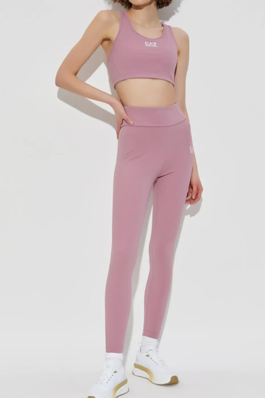 EA7 Emporio Armani RÓŻOWY Krótki top treningowy