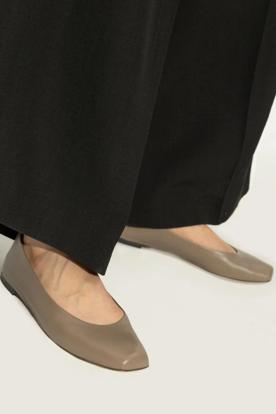 Emporio Armani BRĄZOWY Skórzane baleriny