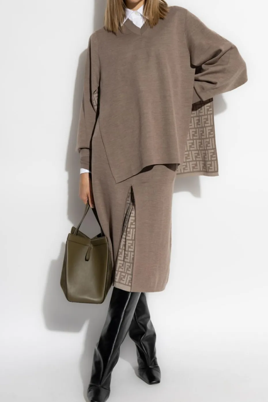 Fendi BRĄZOWY Sweter z rozcięciem po bokach