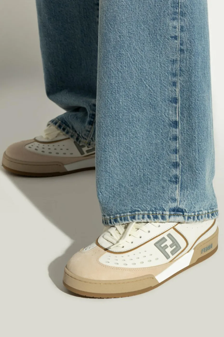 Fendi kremowy Buty sportowe