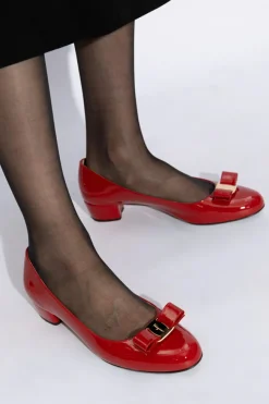 FERRAGAMO CZERWONY Buty na obcasie 'Vara'