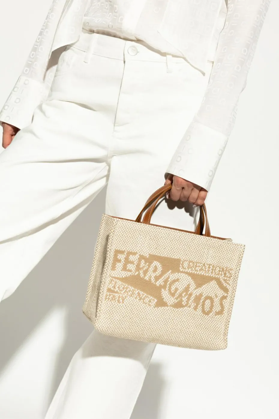 FERRAGAMO kremowy Torba `Sign Small` typu `shopper`