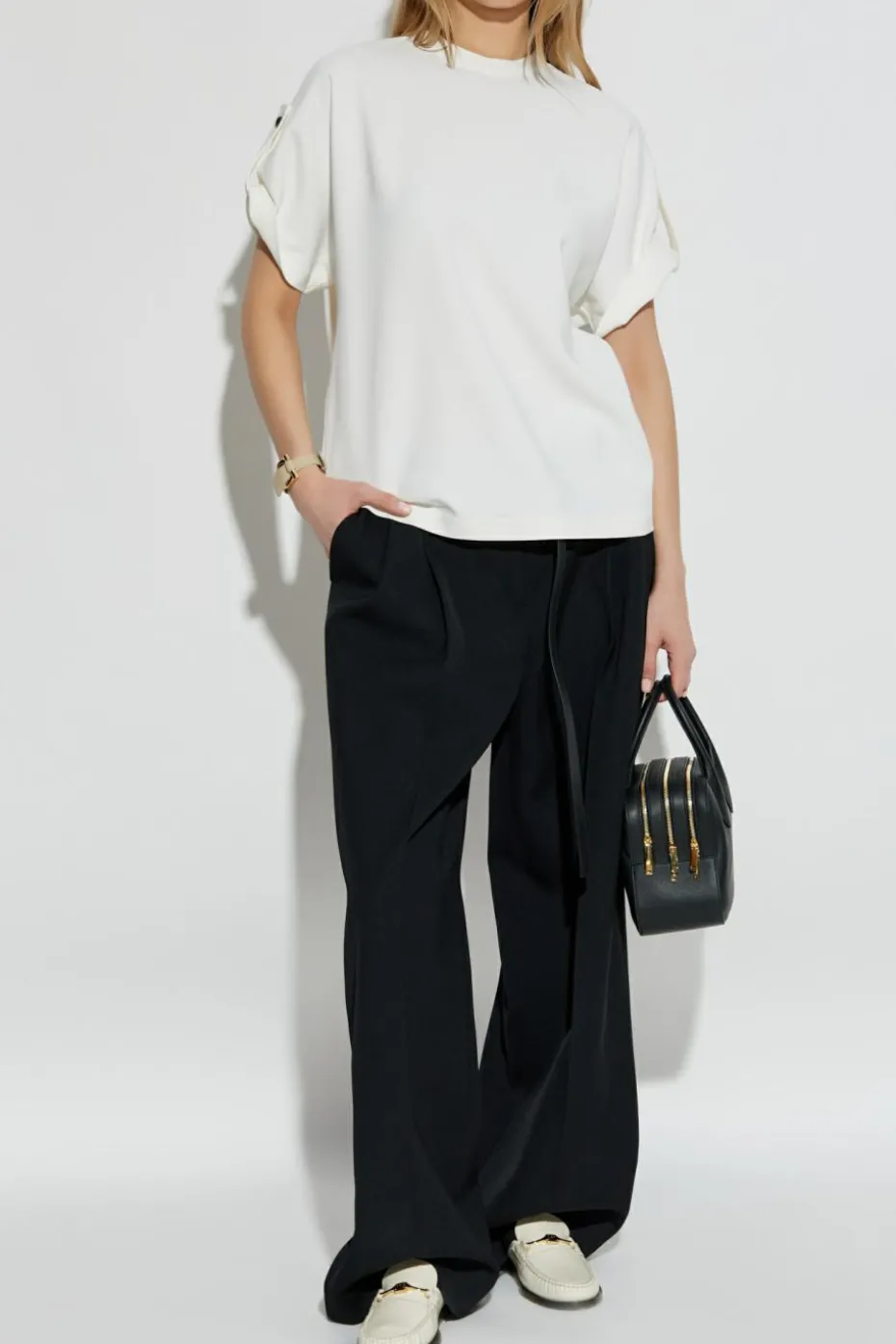 FERRAGAMO kremowy T-shirt o luźnym kroju