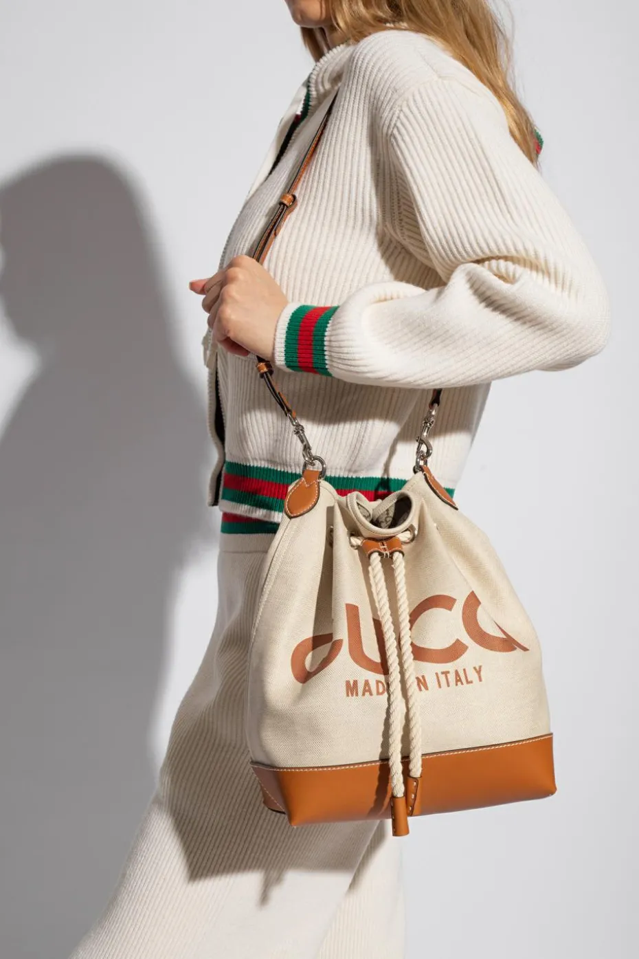 Gucci beżowy Dwustronna torba na ramię typu ‘bucket’