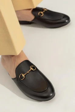 Gucci CZARNY Skórzane klapki 'Princetown'