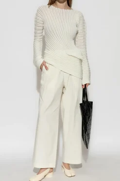 Issey Miyake kremowy Spodnie z zaszewkami
