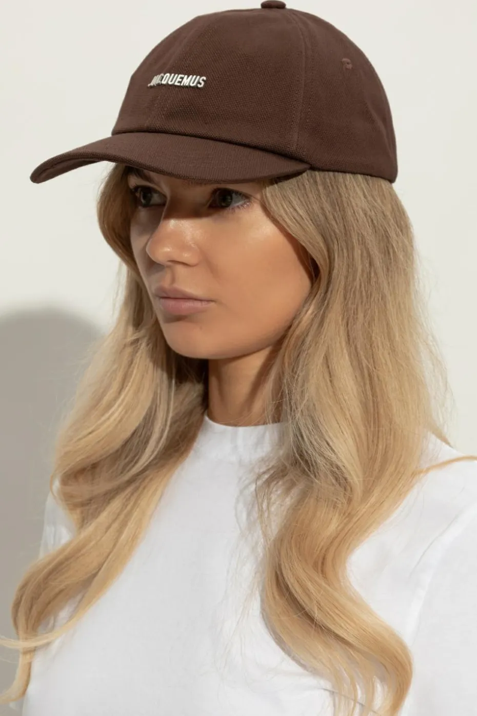 Jacquemus BRĄZOWY Czapka z daszkiem