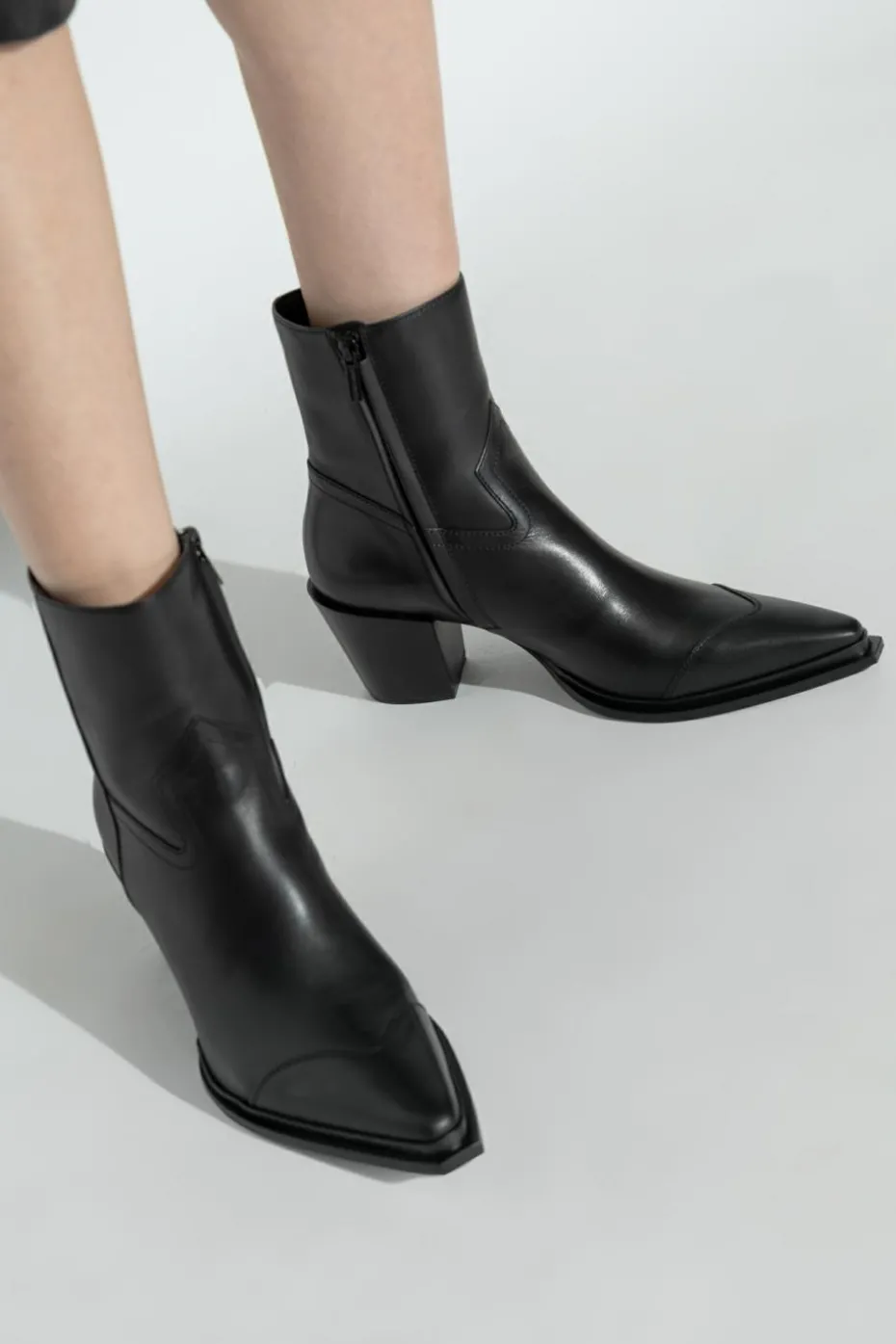 Jimmy Choo CZARNY Botki na obcasie `Cece`