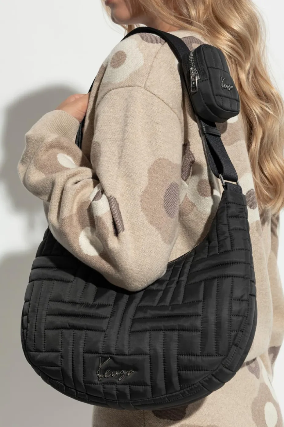 Kenzo CZARNY Pikowana torba z logo