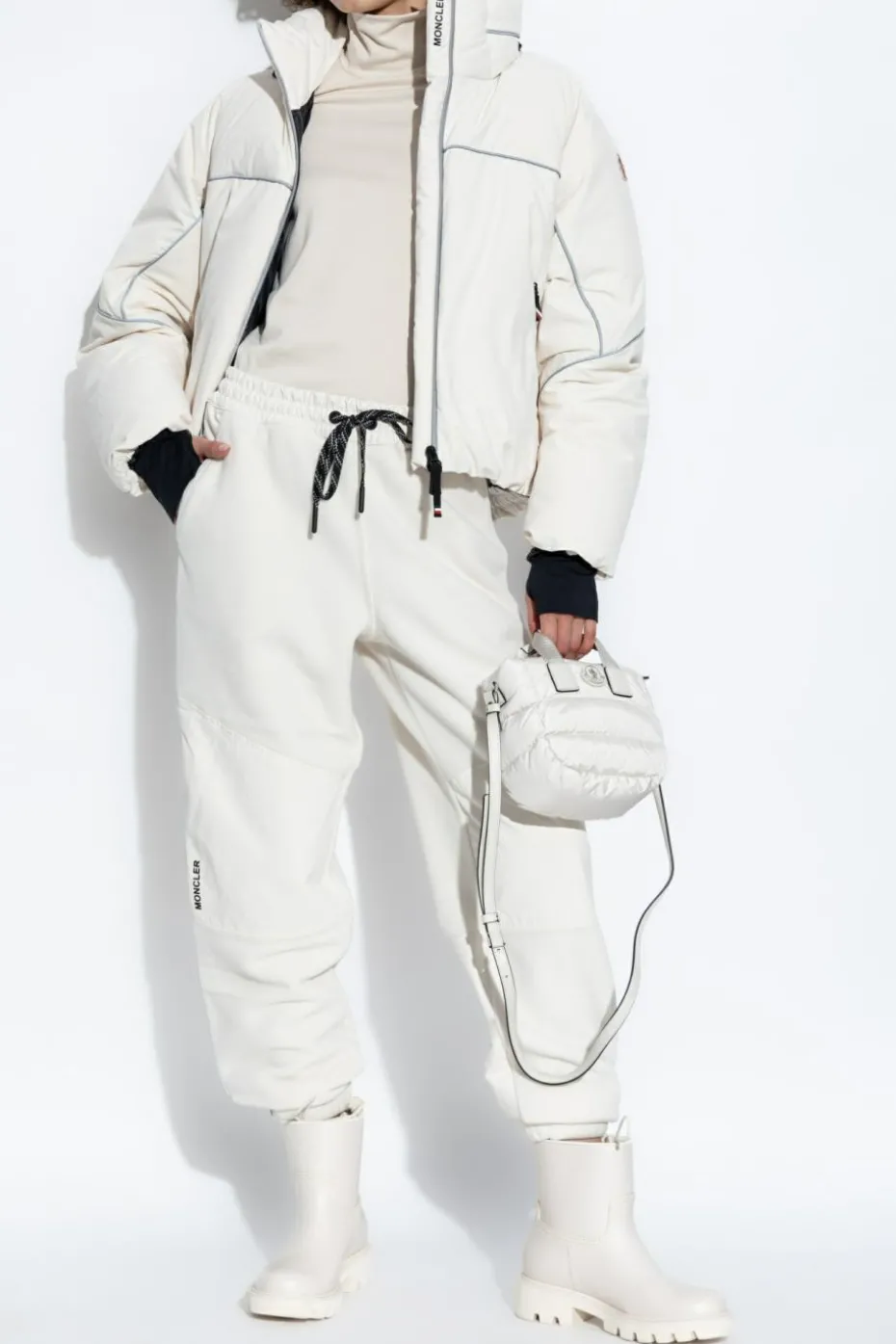 Moncler Grenoble kremowy MONCLER GRENOBLE APRES-SKI