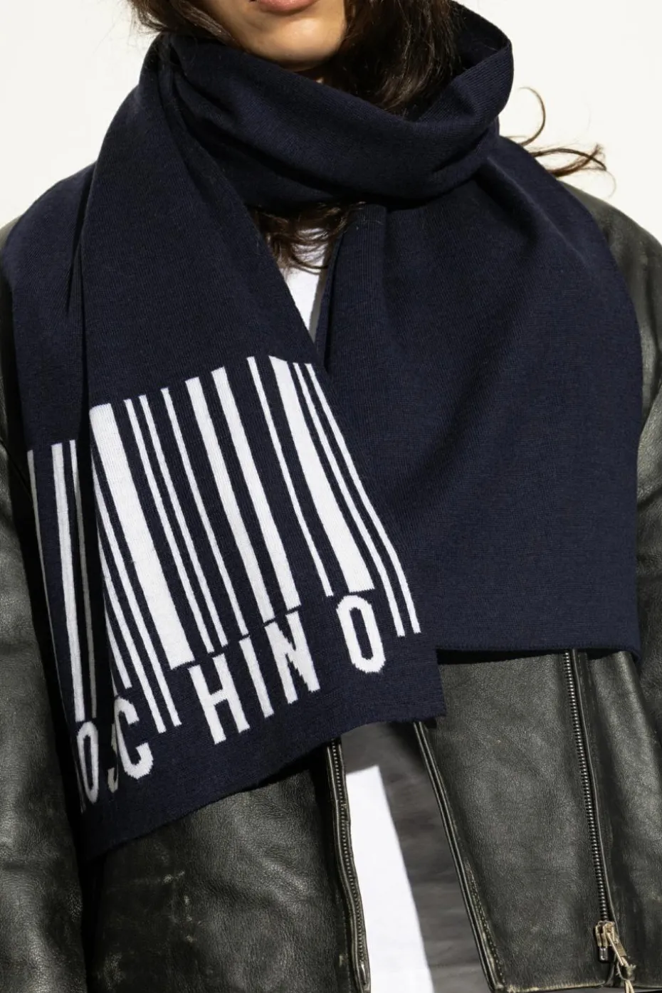 Moschino GRANATOWY Szal z logo