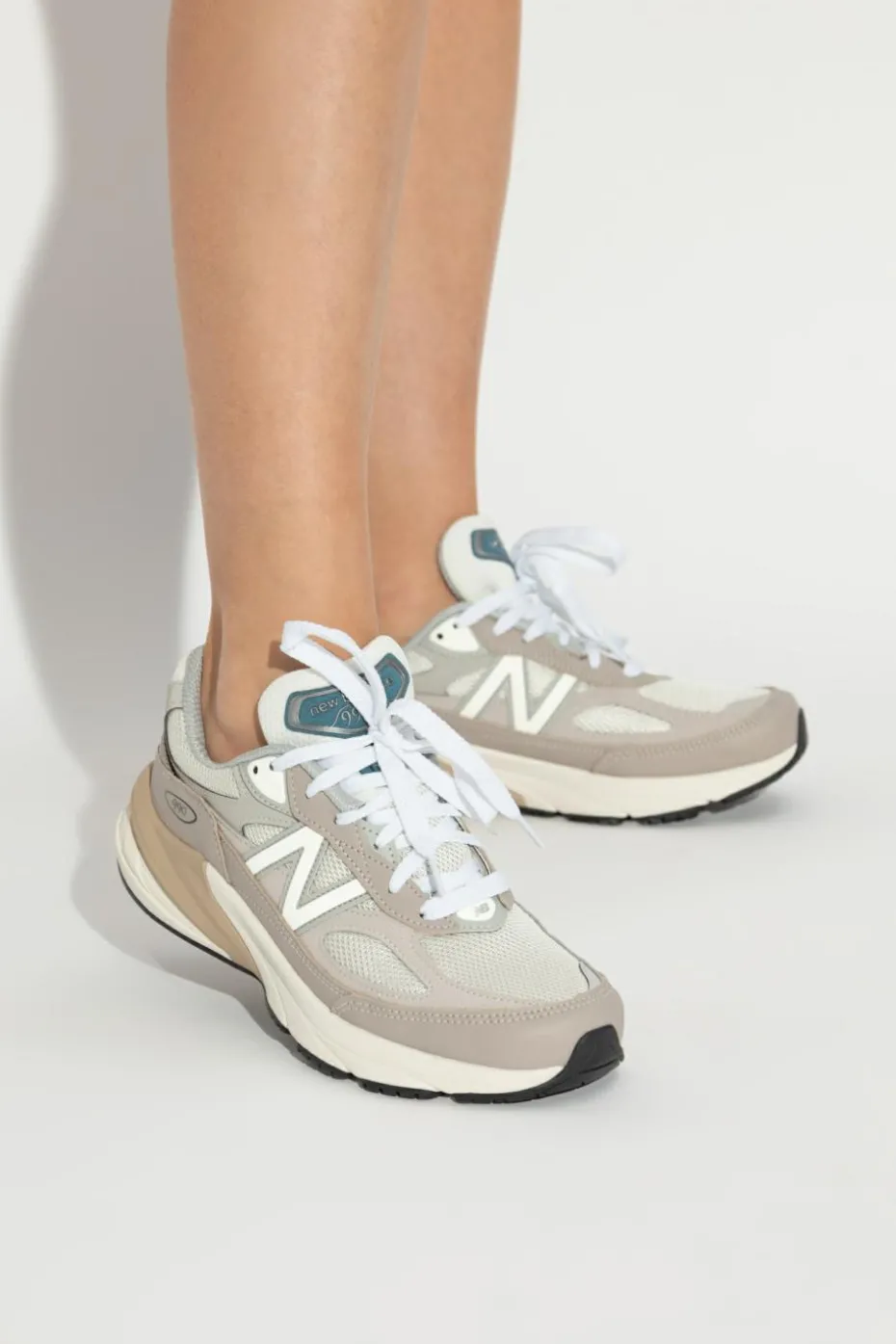 New Balance beżowy Buty sportowe `U990MM6`