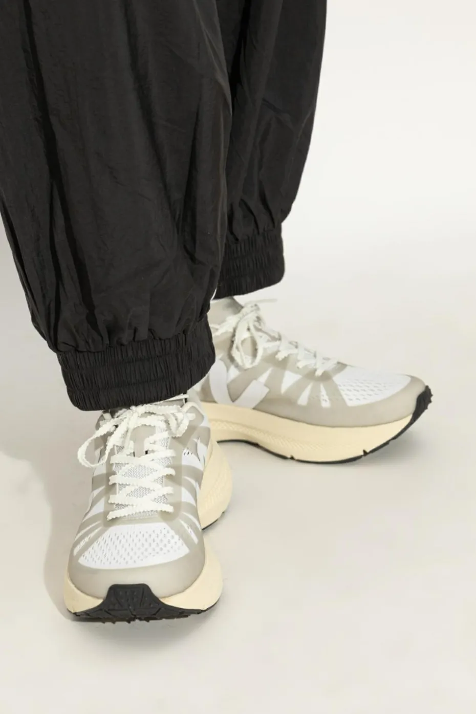 Veja SZARY Buty sportowe `CONDOR 3 ADVANCED ENGINEERED-MESH CDR`