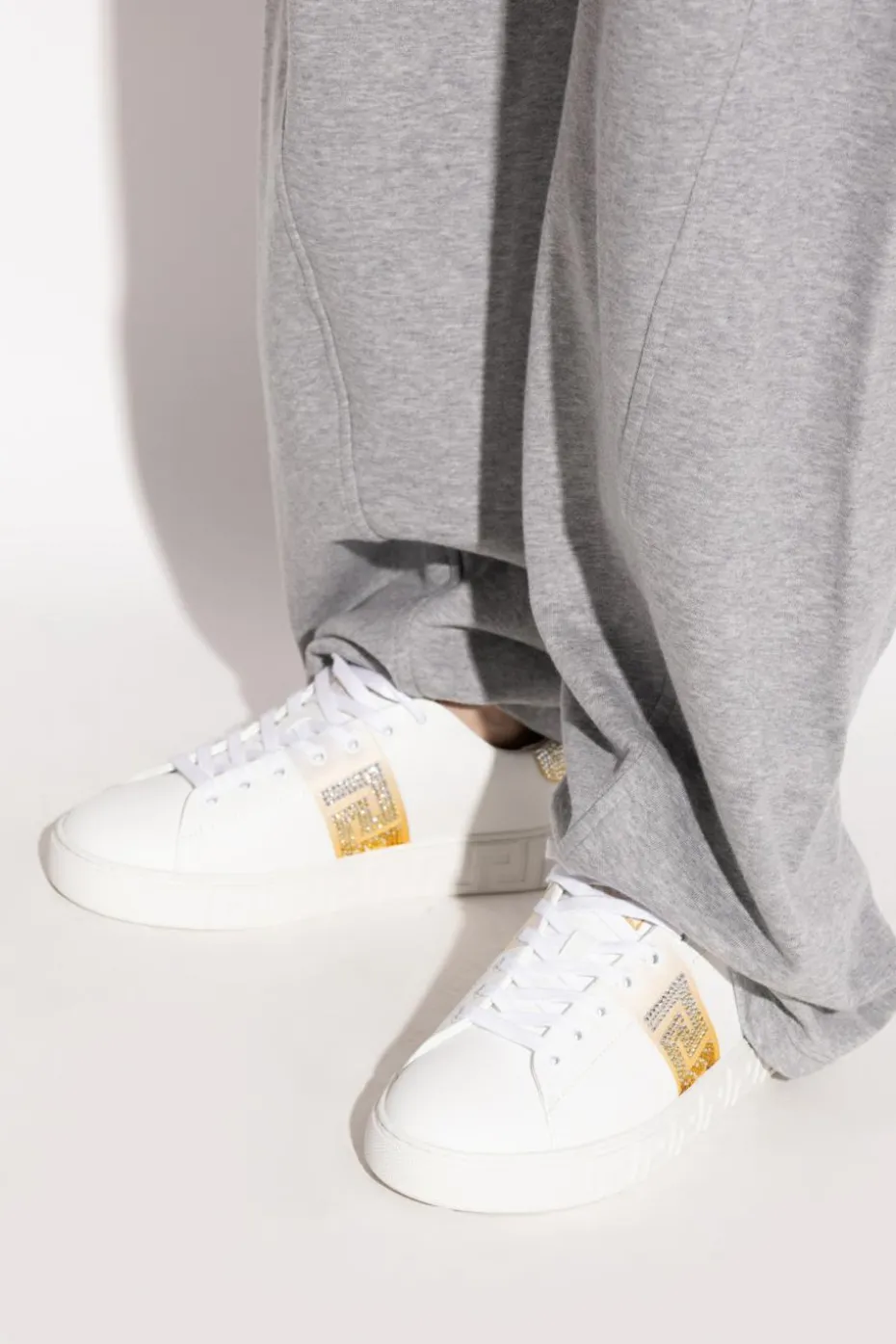 Versace BIAŁY Buty sportowe z kryształkami